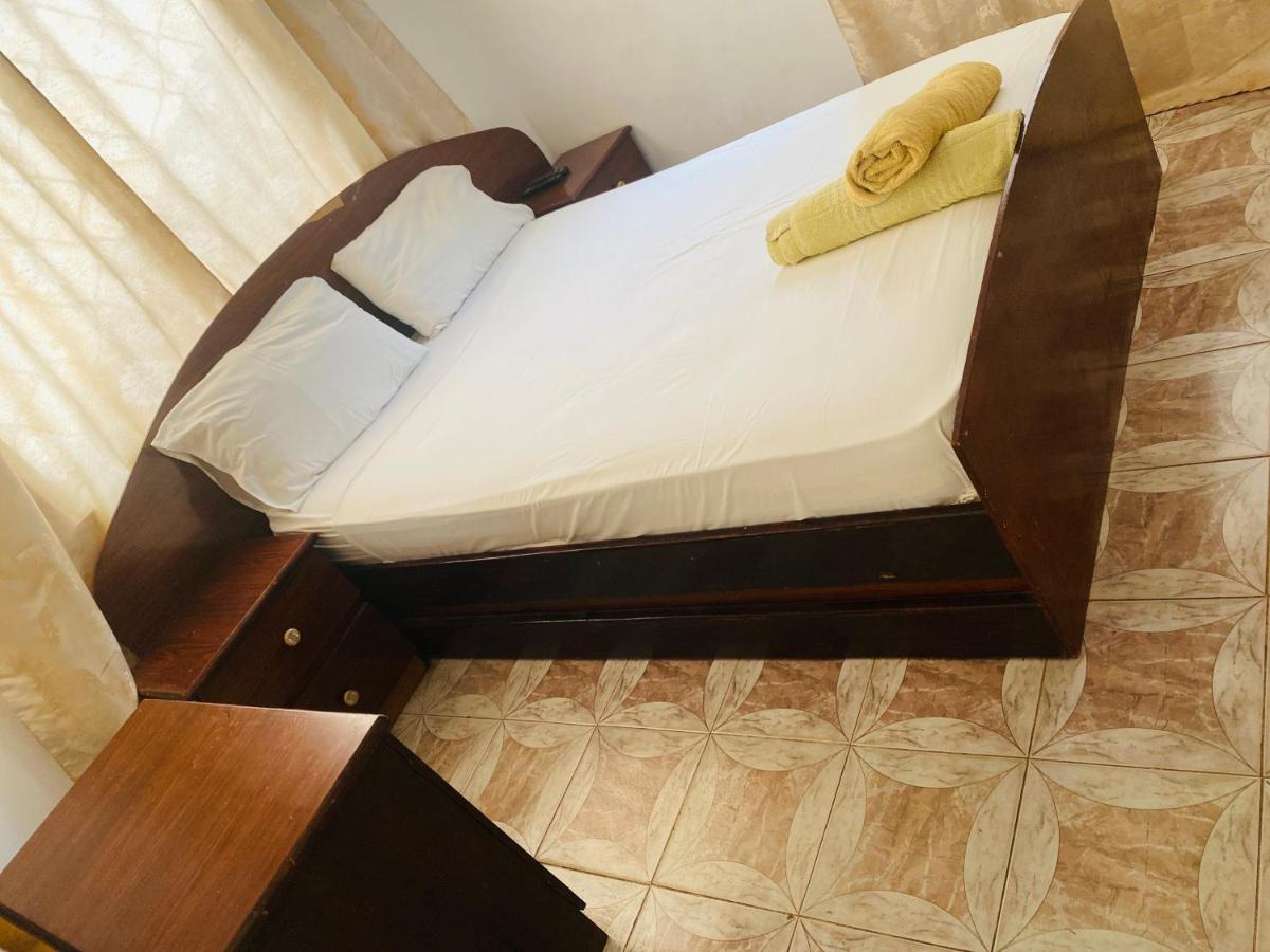 One World Village Guesthouse Bakau Exterior foto