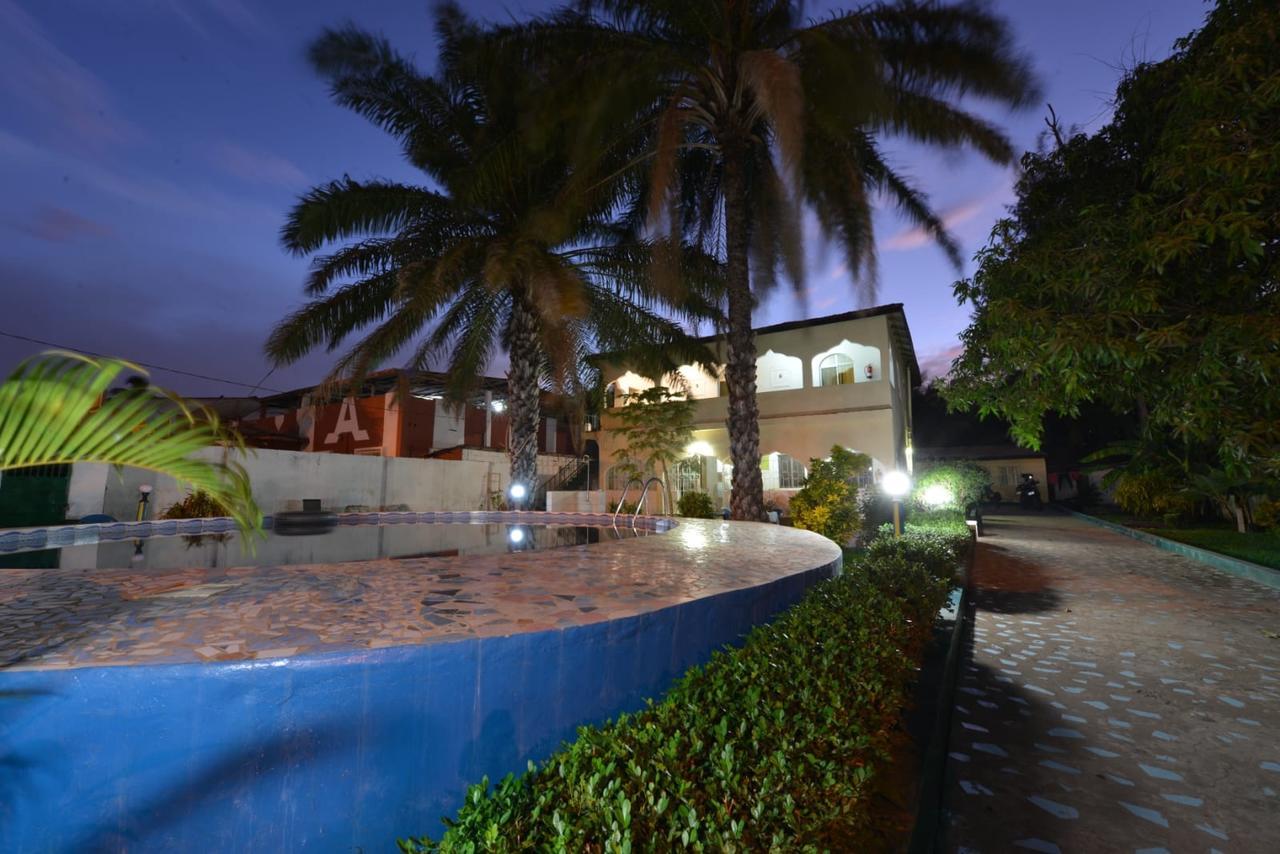 One World Village Guesthouse Bakau Exterior foto